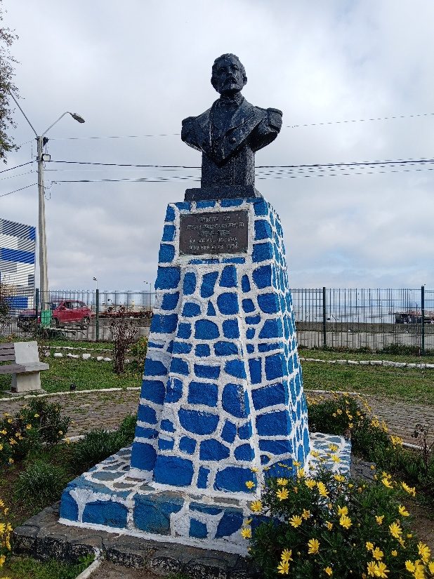 Busto del teniente Ignacio serrano Montaner